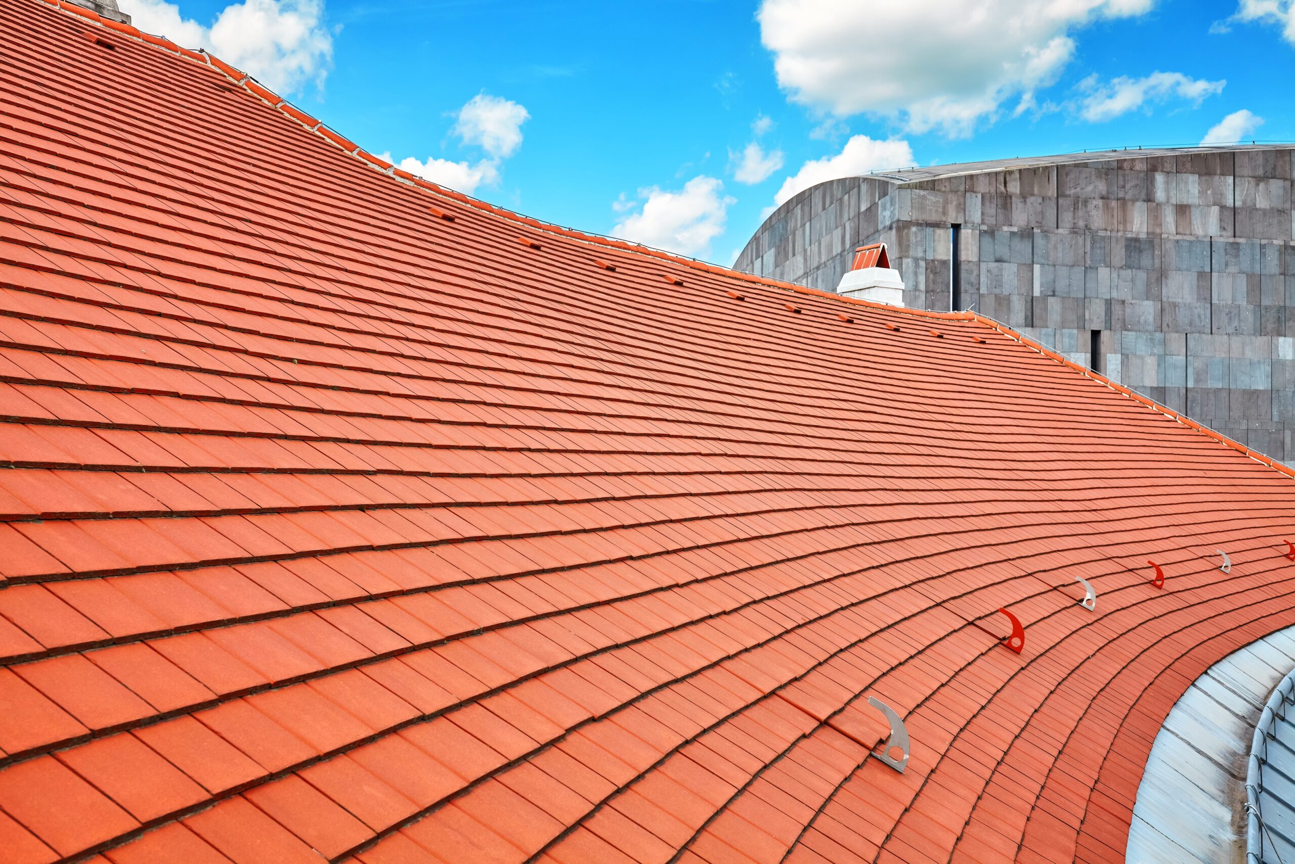 How to Choose the Right Roofing Material for Your Home